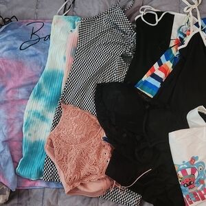 11 pieces Most are Shein Size Large